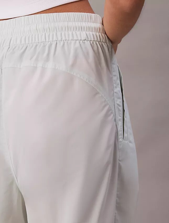 Παντελόνι τζόγκινγκ με γραφικό λογότυπο Monogram Παντελόνι τζόγκινγκ με γραφικό λογότυπο Monogram
