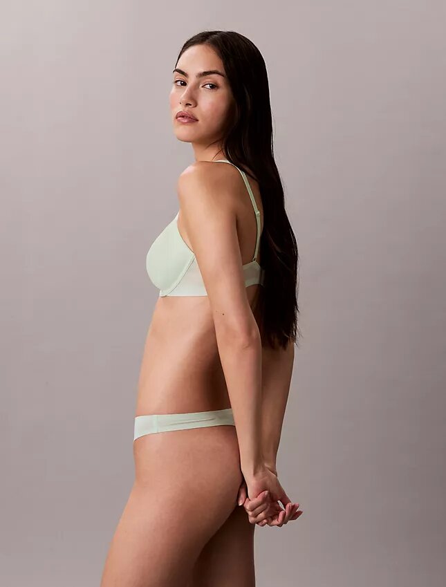 Perfectly Fit Εξαιρετικά ελαφρύ Thong Perfectly Fit Εξαιρετικά ελαφρύ Thong