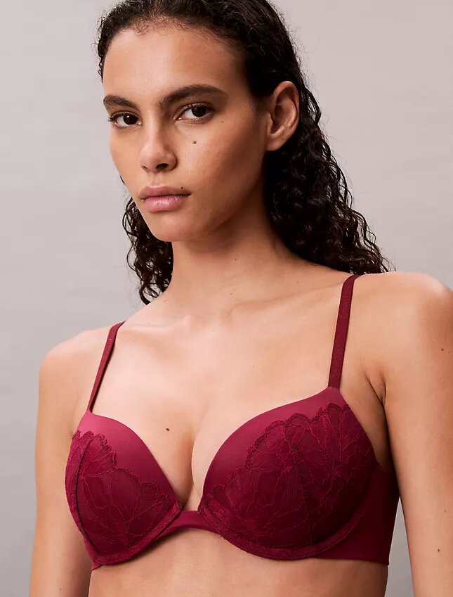 Perfectly Fit Push-Up Plunge Bra με δαντέλα που εφαρμόζει τέλεια Perfectly Fit Push-Up Plunge Bra με δαντέλα που εφαρμόζει τέλεια
