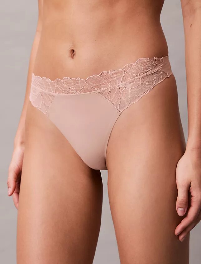 Perfectly Fit Thong με δαντέλα Perfectly Fit Thong με δαντέλα