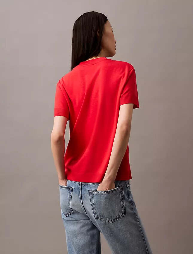 Πλεκτό T-shirt με ψηλό γιακά Πλεκτό T-shirt με ψηλό γιακά
