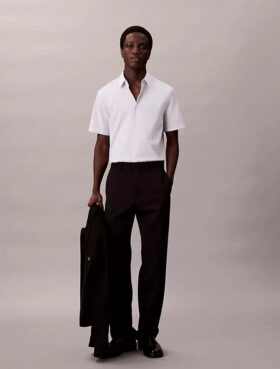 Πουκάμισο από Cotton Stretch με κουμπιά και στενή γραμμή