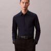 Πουκάμισο με κουμπιά από Cotton Stretch ποπλίν με στενή γραμμή Πουκάμισο με κουμπιά από Cotton Stretch ποπλίν με στενή γραμμή