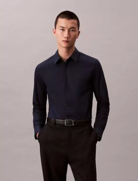 Πουκάμισο με κουμπιά από Cotton Stretch ποπλίν με στενή γραμμή