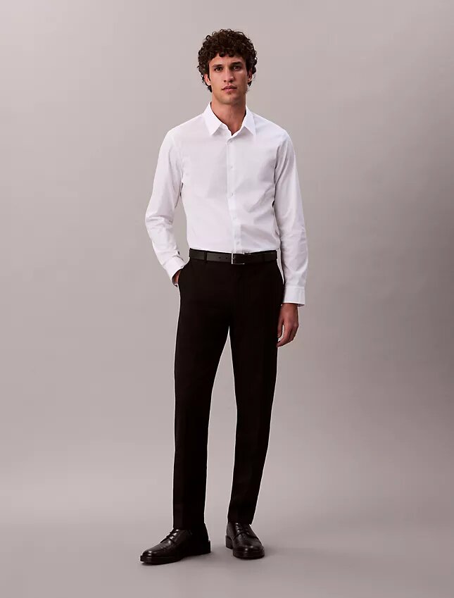 Πουκάμισο με κουμπιά από Cotton Stretch ποπλίν με στενή γραμμή Πουκάμισο με κουμπιά από Cotton Stretch ποπλίν με στενή γραμμή