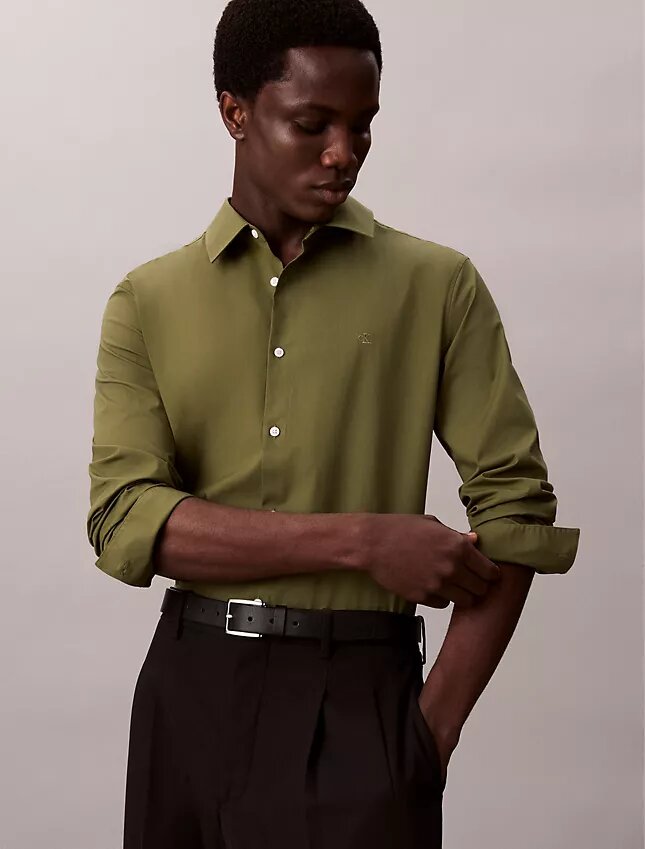 Πουκάμισο με κουμπιά από Cotton Stretch ποπλίν σε στενή γραμμή Πουκάμισο με κουμπιά από Cotton Stretch ποπλίν σε στενή γραμμή