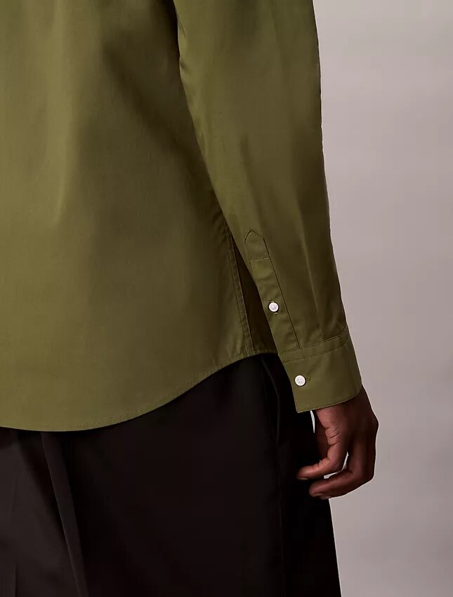 Πουκάμισο με κουμπιά από Cotton Stretch ποπλίν σε στενή γραμμή Πουκάμισο με κουμπιά από Cotton Stretch ποπλίν σε στενή γραμμή