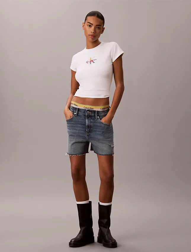 Pride Monologo Baby Tee Pride Monologo Baby Tee