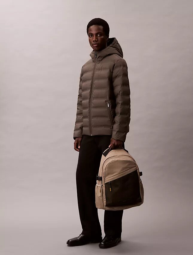 Σακίδιο με μπροστινό μέρος από πλέγμα Σακίδιο με μπροστινό μέρος από πλέγμα
