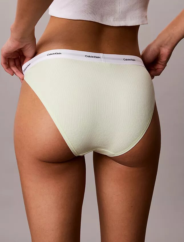 Σετ 3 τεμαχίων στρινγκ Bikini από Cotton Stretch βαμβάκι Σετ 3 τεμαχίων στρινγκ Bikini από Cotton Stretch βαμβάκι