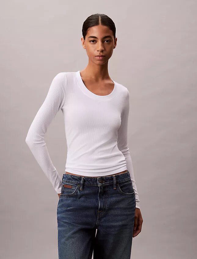 Στενό T-shirt από Modal Στενό T-shirt από Modal