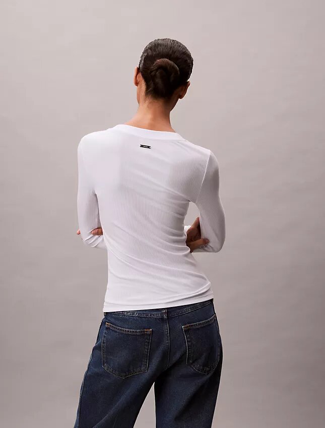 Στενό T-shirt από Modal Στενό T-shirt από Modal