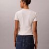 Στενό T-shirt με ανάγλυφο λογότυπο Στενό T-shirt με ανάγλυφο λογότυπο