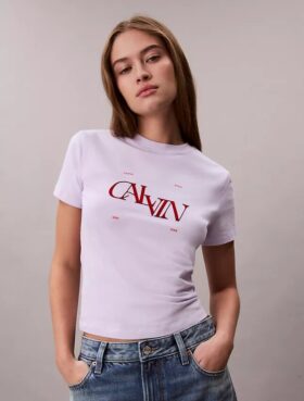 Στενό T-shirt με διαχωρισμένο λογότυπο