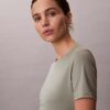 Στενό T-shirt με σούρες