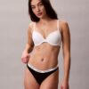 Στρινγκ Carousel από Cotton Stretch με ραβδώσεις, σε συσκευασία των 3 τεμαχίων Thong Στρινγκ Carousel από Cotton Stretch με ραβδώσεις, σε συσκευασία των 3 τεμαχίων Thong