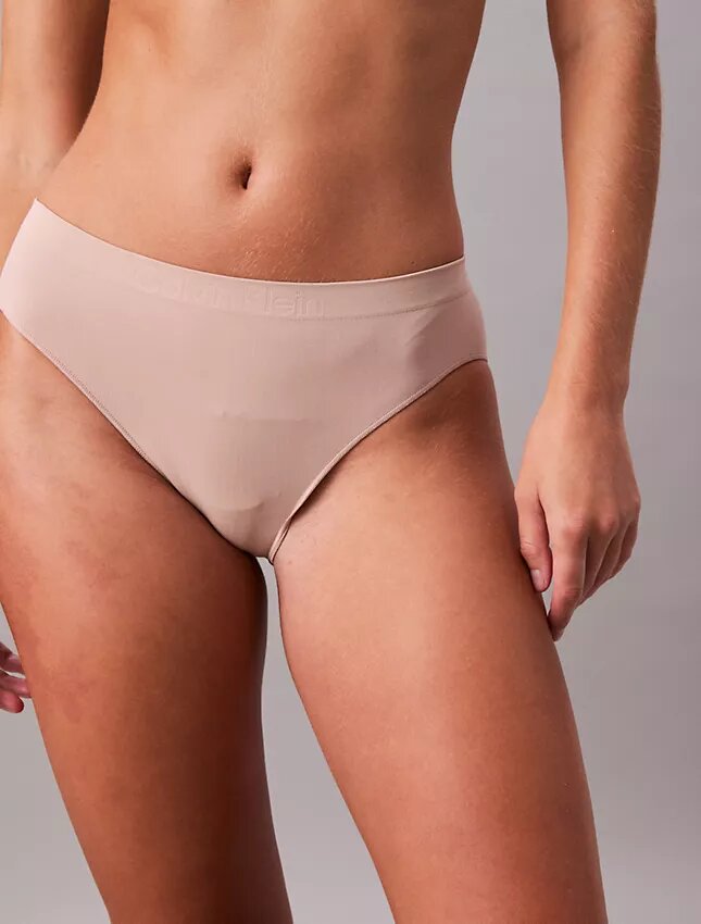 Συγκολλημένο ελαστικό Bikini Συγκολλημένο ελαστικό Bikini