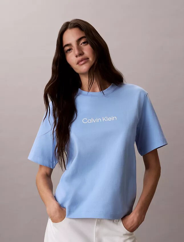 T-shirt με χαλαρή εφαρμογή και τυπικό λογότυπο T-shirt με χαλαρή εφαρμογή και τυπικό λογότυπο
