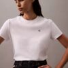 T-shirt με λογότυπο από το αρχείο T-shirt με λογότυπο από το αρχείο