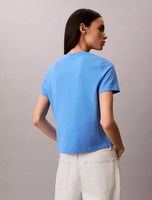 T-shirt με λογότυπο από το αρχείο T-shirt με λογότυπο από το αρχείο