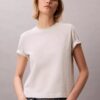 T-shirt με λογότυπο από το αρχείο T-shirt με λογότυπο από το αρχείο