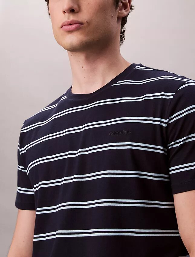 T-shirt με στρογγυλό λαιμό και ρίγες Liquid Touch T-shirt με στρογγυλό λαιμό και ρίγες Liquid Touch