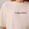 Τ-shirt με στρογγυλό λαιμό και τυπικό λογότυπο σε φαρδιά γραμμή Τ-shirt με στρογγυλό λαιμό και τυπικό λογότυπο σε φαρδιά γραμμή