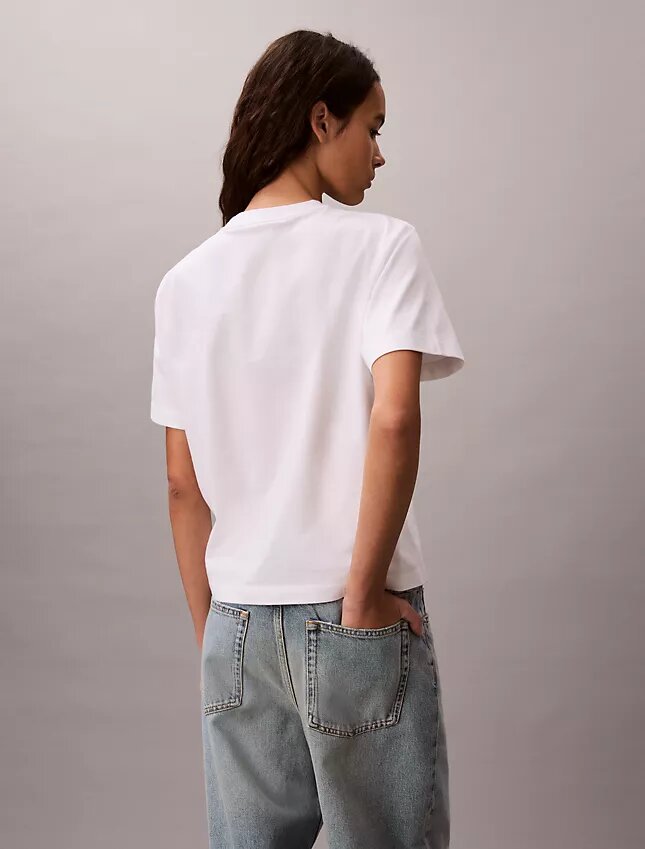 Τ-shirt με στρογγυλό λαιμό και τυπικό λογότυπο σε φαρδιά γραμμή Τ-shirt με στρογγυλό λαιμό και τυπικό λογότυπο σε φαρδιά γραμμή
