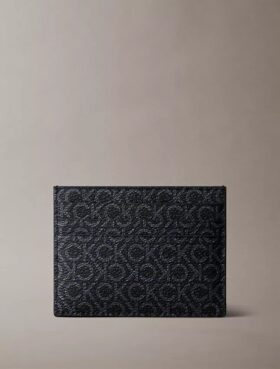 Θήκη καρτών με μοτίβο Monogram σε σχήμα βότσαλου