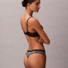 Thong από ελαστική Microfiber με δαντέλα Thong από ελαστική Microfiber με δαντέλα