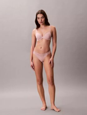 Thong Attraction