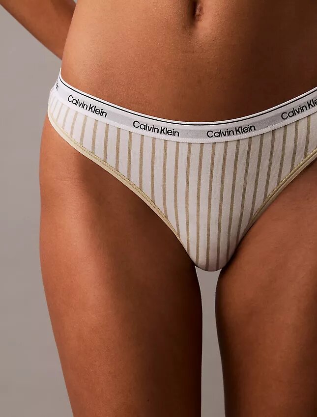 Thong με εμβληματικό λογότυπο Thong με εμβληματικό λογότυπο