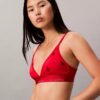 Τριγωνικό Bralette με ελαφριά επένδυση για το Σεληνιακό Νέο Έτος Τριγωνικό Bralette με ελαφριά επένδυση για το Σεληνιακό Νέο Έτος