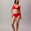 Τριγωνικό Bralette με ελαφριά επένδυση για το Σεληνιακό Νέο Έτος Τριγωνικό Bralette με ελαφριά επένδυση για το Σεληνιακό Νέο Έτος