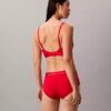 Τριγωνικό Bralette με ελαφριά επένδυση για το Σεληνιακό Νέο Έτος Τριγωνικό Bralette με ελαφριά επένδυση για το Σεληνιακό Νέο Έτος