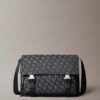 Τσάντα Messenger με μοτίβο Monogram σε όλη την επιφάνεια Τσάντα Messenger με μοτίβο Monogram σε όλη την επιφάνεια