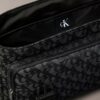 Τσάντα Messenger με μοτίβο Monogram σε όλη την επιφάνεια Τσάντα Messenger με μοτίβο Monogram σε όλη την επιφάνεια