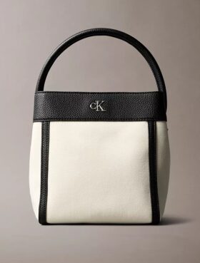 Τσάντα τύπου μπουκέτο από καμβά Monogram