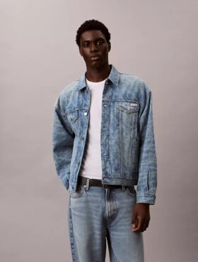 Τζάκετ Trucker Jacket από τζιν με μοτίβο Monogram 90S Τζάκετ Trucker Jacket από τζιν με μοτίβο Monogram 90S