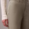 Βαμβακερό παντελόνι Cotton Stretch με ελαστική ύφανση και ίσια γραμμή Βαμβακερό παντελόνι Cotton Stretch με ελαστική ύφανση και ίσια γραμμή