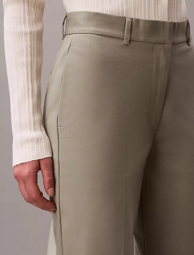 Βαμβακερό παντελόνι Cotton Stretch με ελαστική ύφανση και ίσια γραμμή Βαμβακερό παντελόνι Cotton Stretch με ελαστική ύφανση και ίσια γραμμή