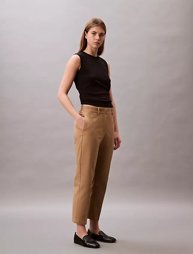 Βαμβακερό παντελόνι Cotton Stretch με ελαστική ύφανση και ίσια γραμμή Βαμβακερό παντελόνι Cotton Stretch με ελαστική ύφανση και ίσια γραμμή
