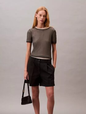 Βερμούδες από Cotton Stretch τβίλ με πιέτες